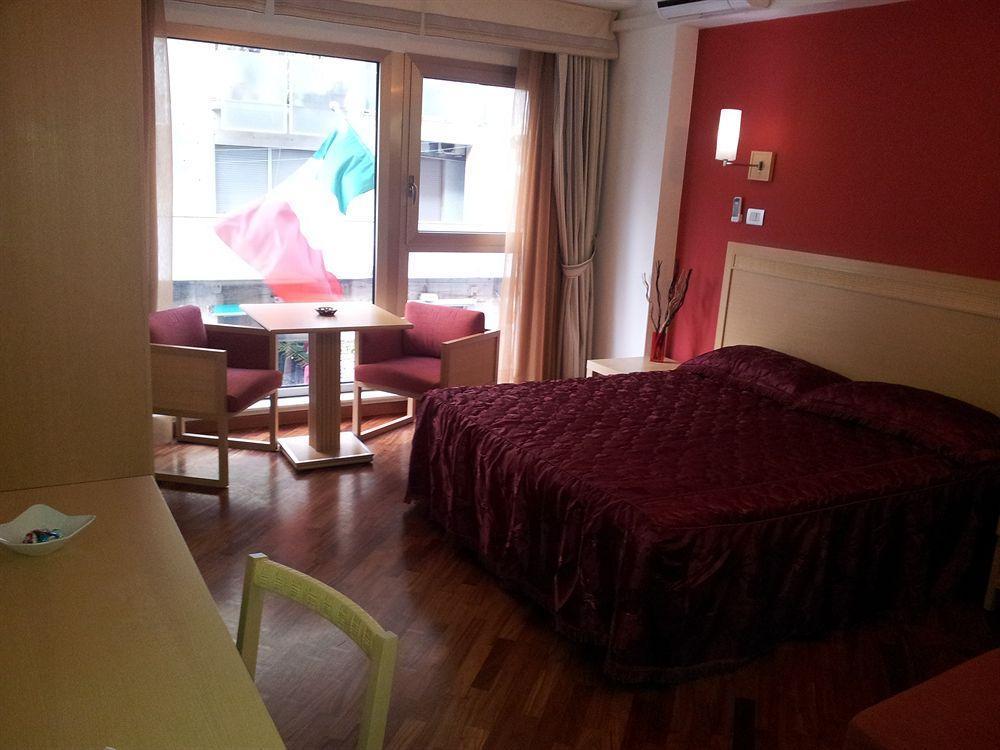 Catania Crossing B&B - Rooms & Comforts Esterno foto