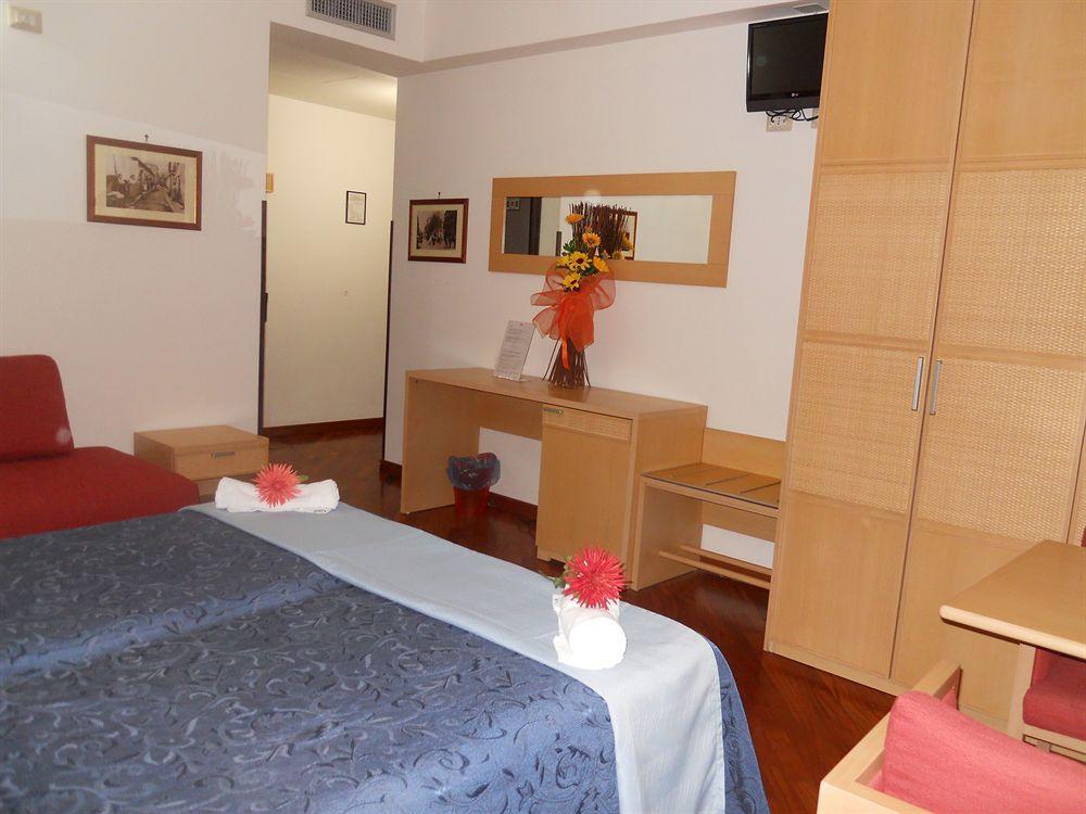 Catania Crossing B&B - Rooms & Comforts Esterno foto
