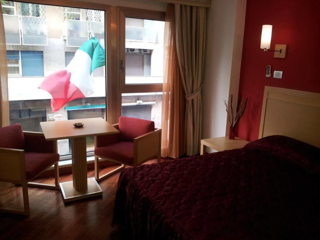 Catania Crossing B&B - Rooms & Comforts Esterno foto