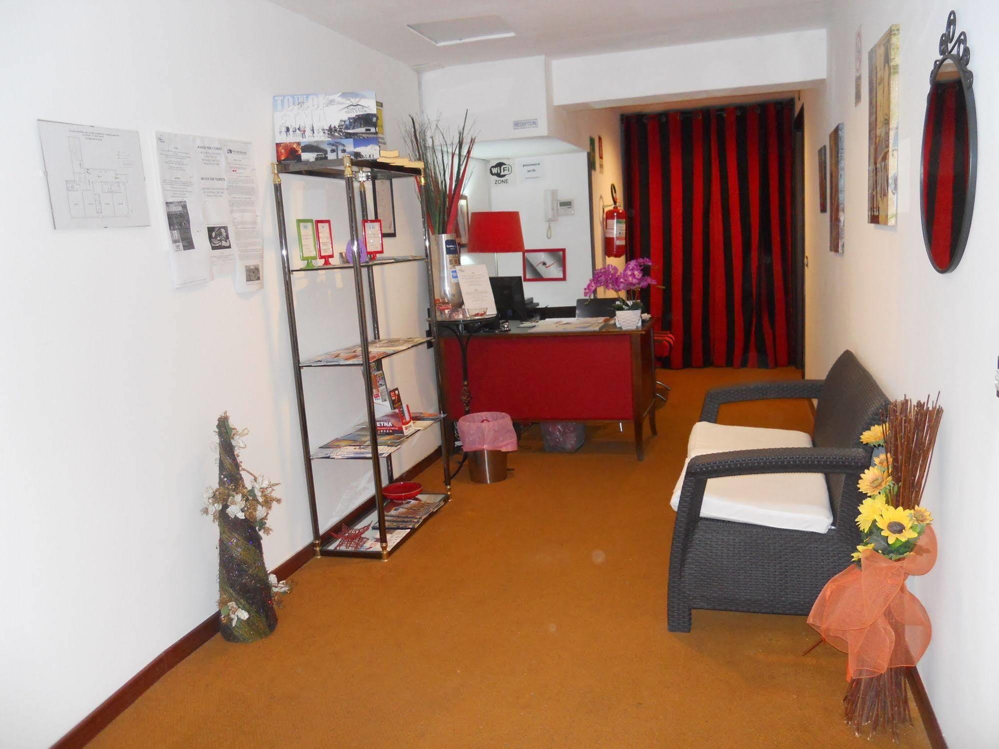 Catania Crossing B&B - Rooms & Comforts Esterno foto